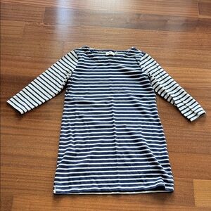 Vineyard Vines Navy and White Striped Dress Size M